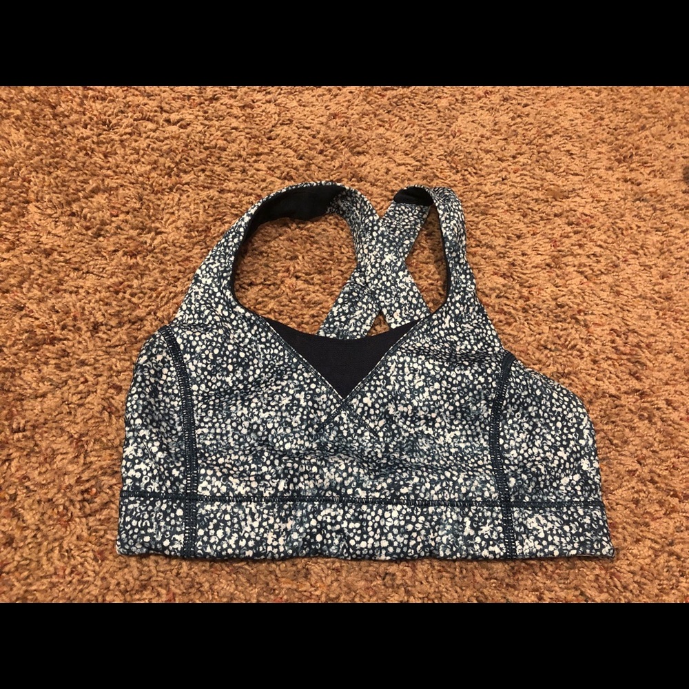 LULULEMON SPORTS BRA
